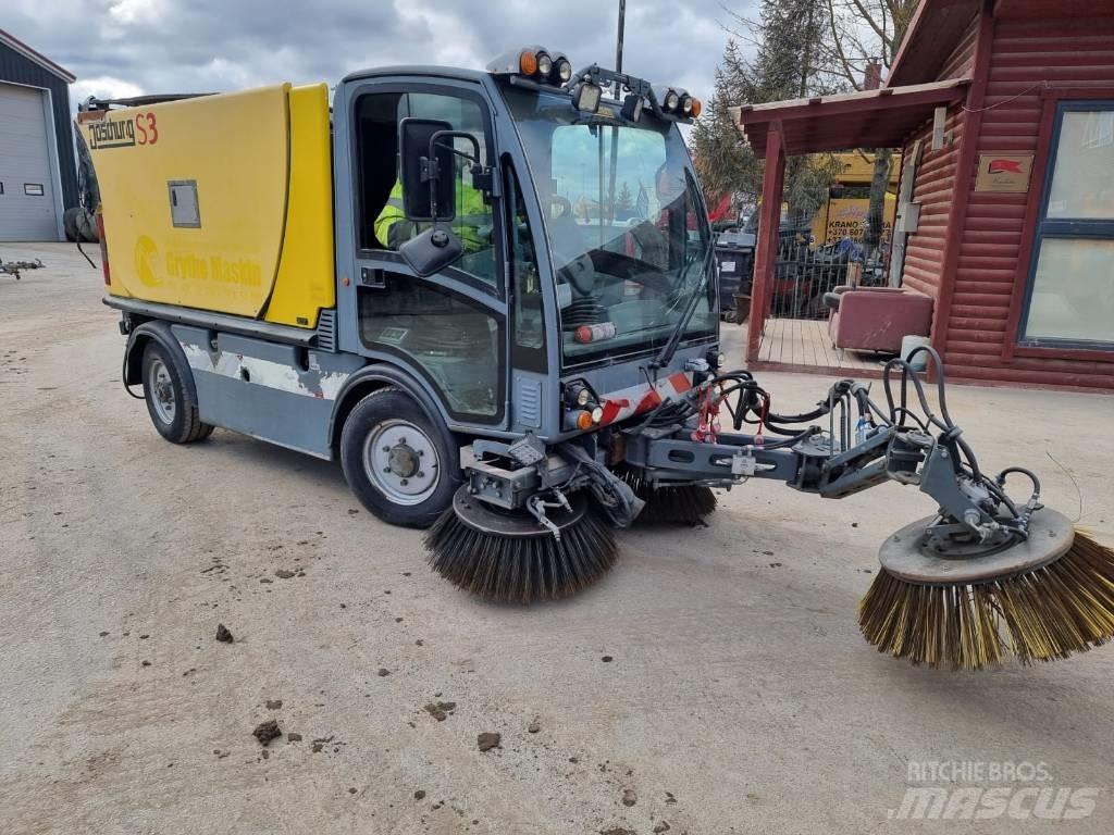 Boschung S-3 Sweepers