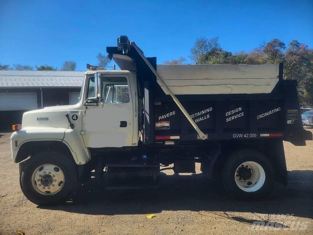 Ford L8000 Tipper trucks