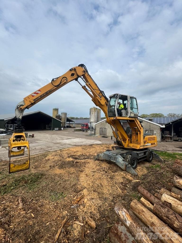 Liebherr A 924 C Knuckle boom loaders
