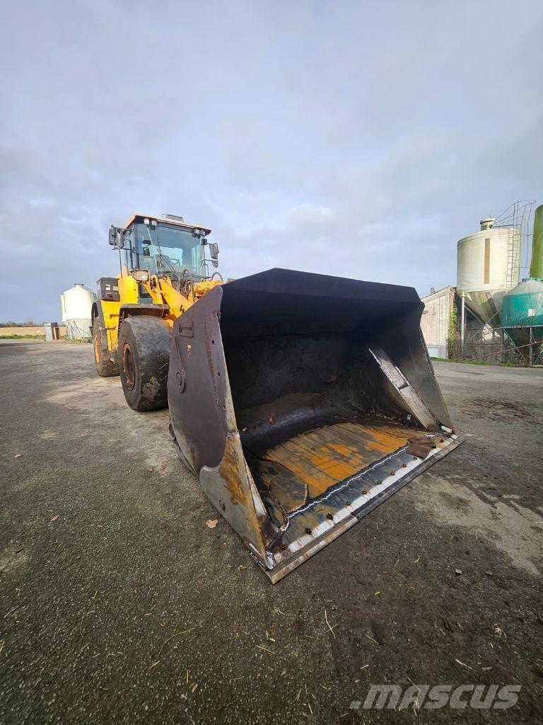 Hyundai HL960 Wheel loaders