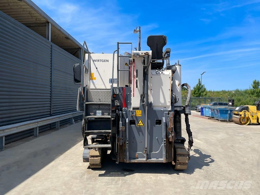 Wirtgen W 100 CFI Asphalt cold milling machines