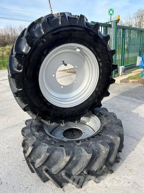  GREENEX 320/70R28 Tyres, wheels and rims