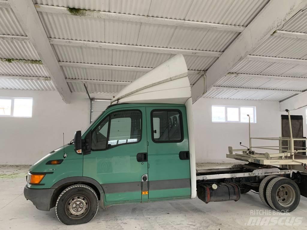 Iveco 3551 Panel vans