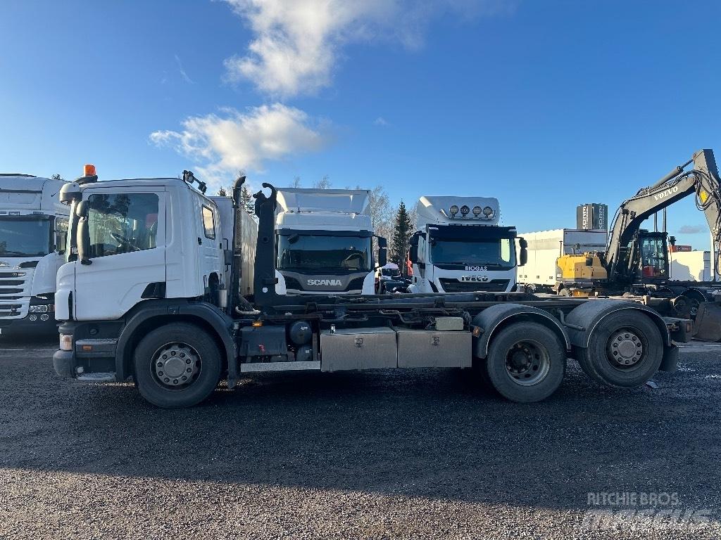 Scania P420 Hook lift trucks