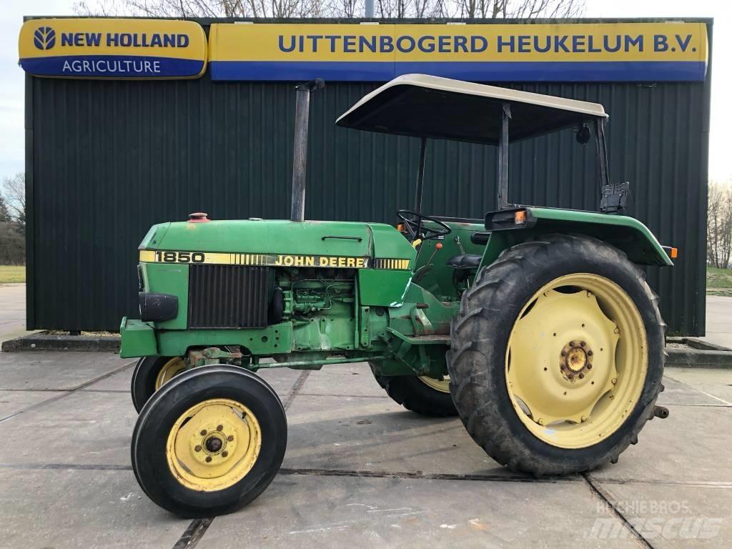 John Deere 1850 Tractors