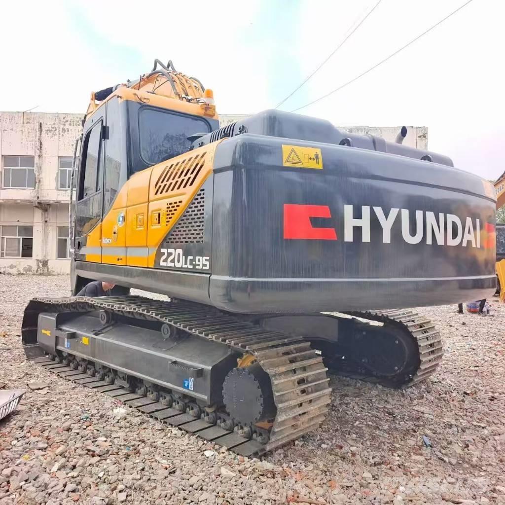 Hyundai 220LC-9S Crawler excavators