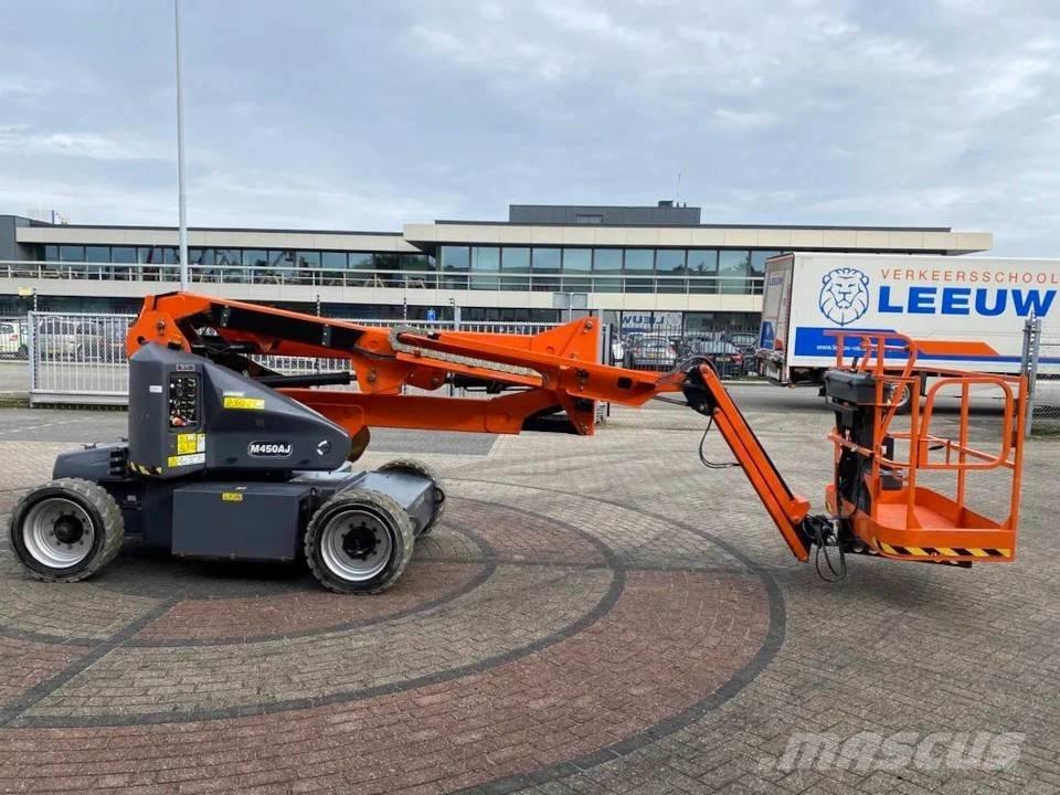 JLG M 450 AJ Articulated boom lifts