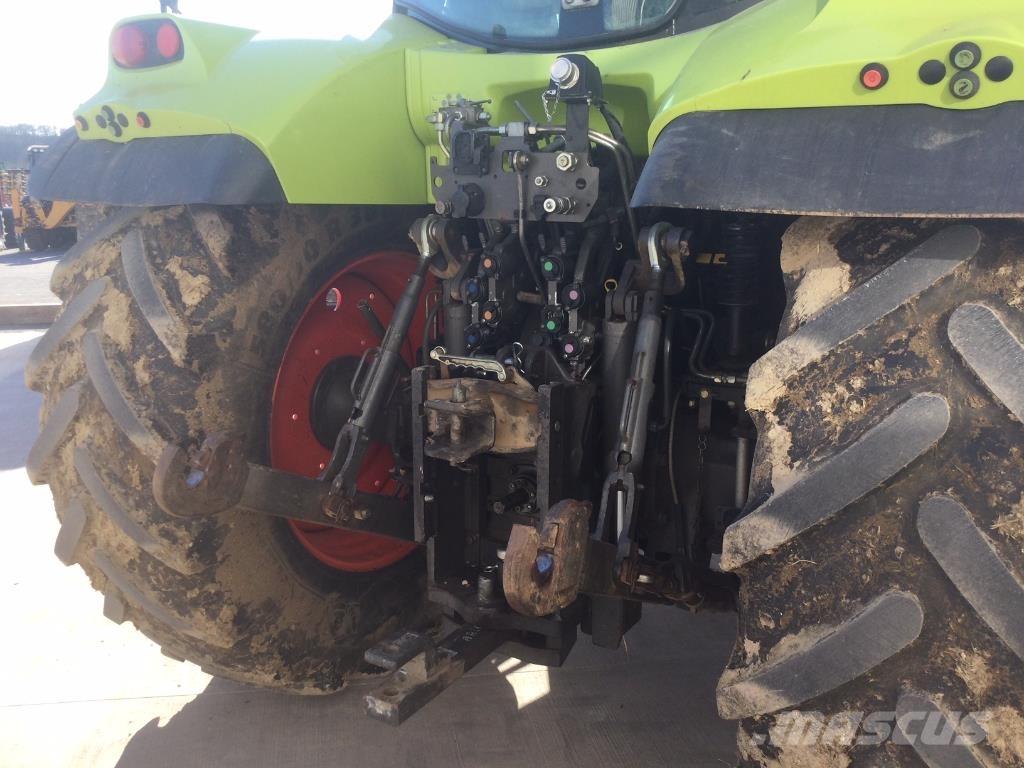 CLAAS ARION 620 Tractors