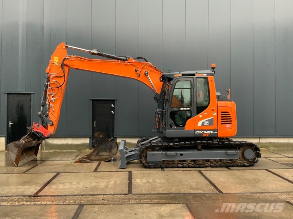 Doosan DX 140 LCR Crawler excavators