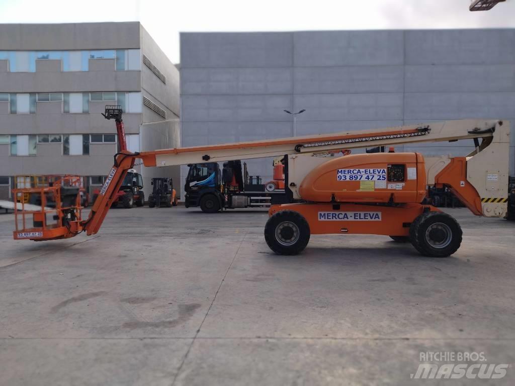 JLG 800 AJ Articulated boom lifts