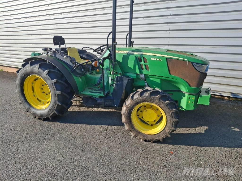 John Deere 5075GL Tractors