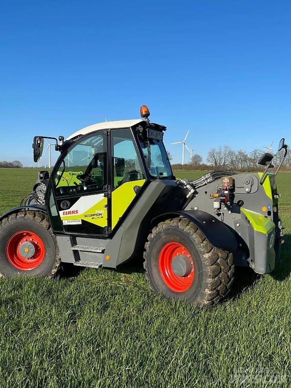 CLAAS SCORPION 756 Telescopic boom lifts