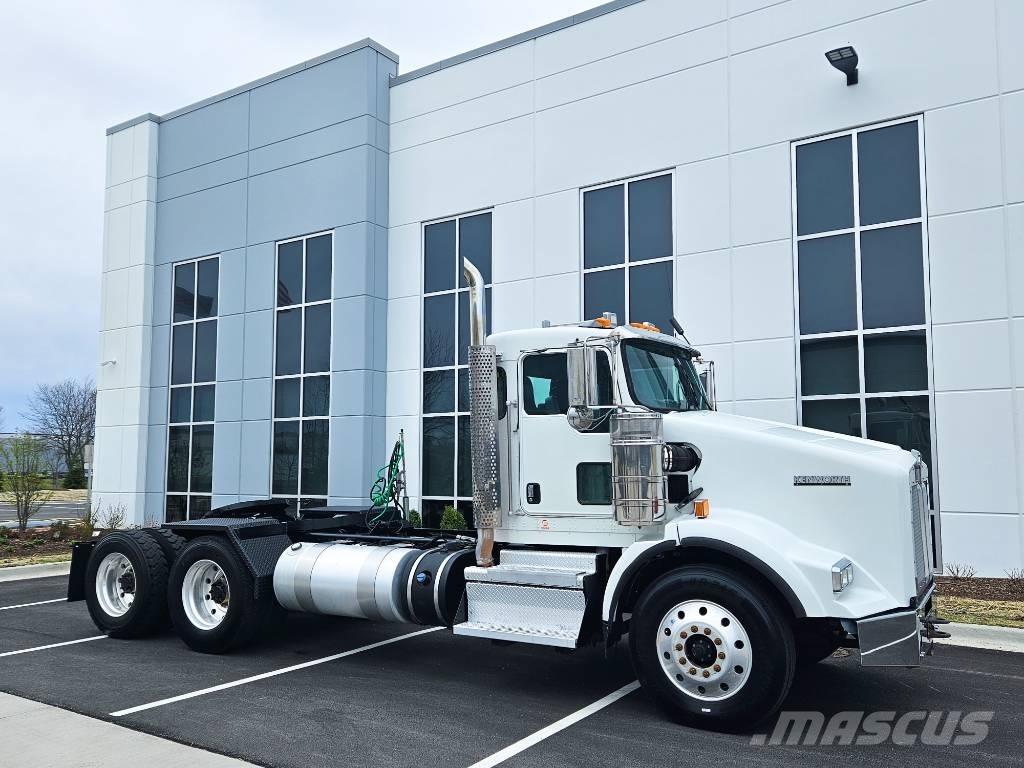 Kenworth T 800 Prime Movers
