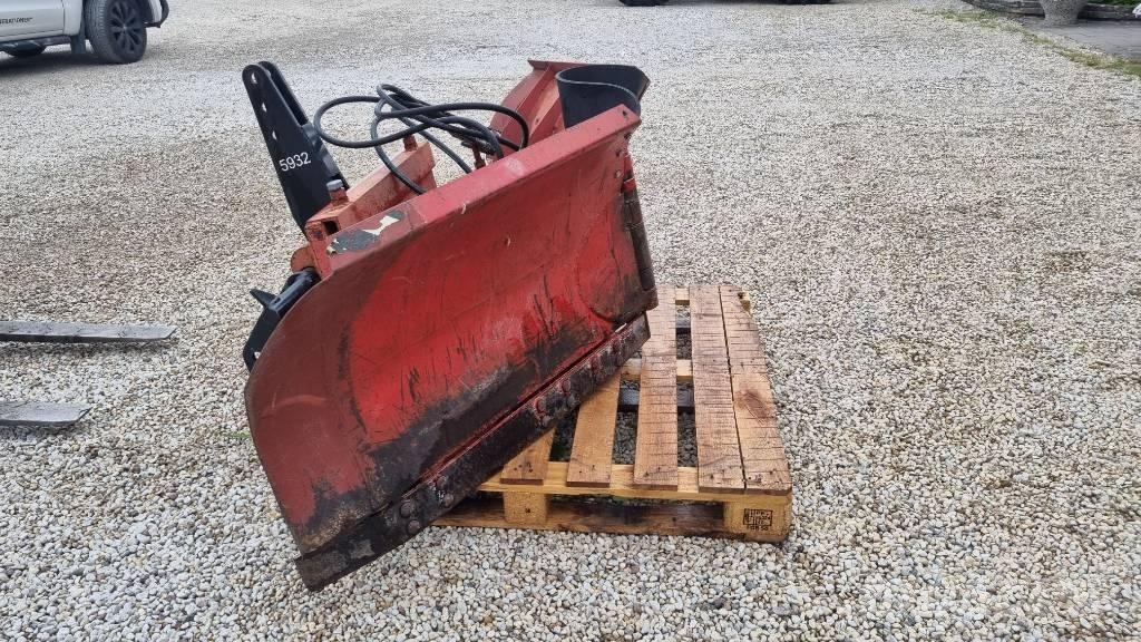 UNI-VÄG 200 Vikplog Plows