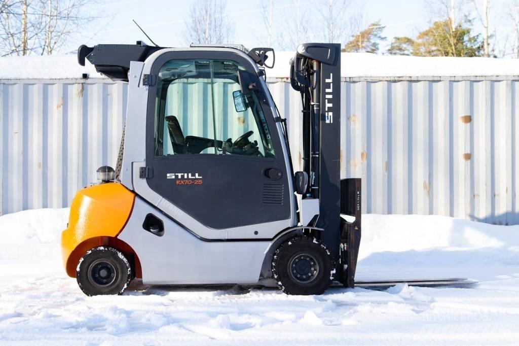 Still RX70-25 Diesel trucks