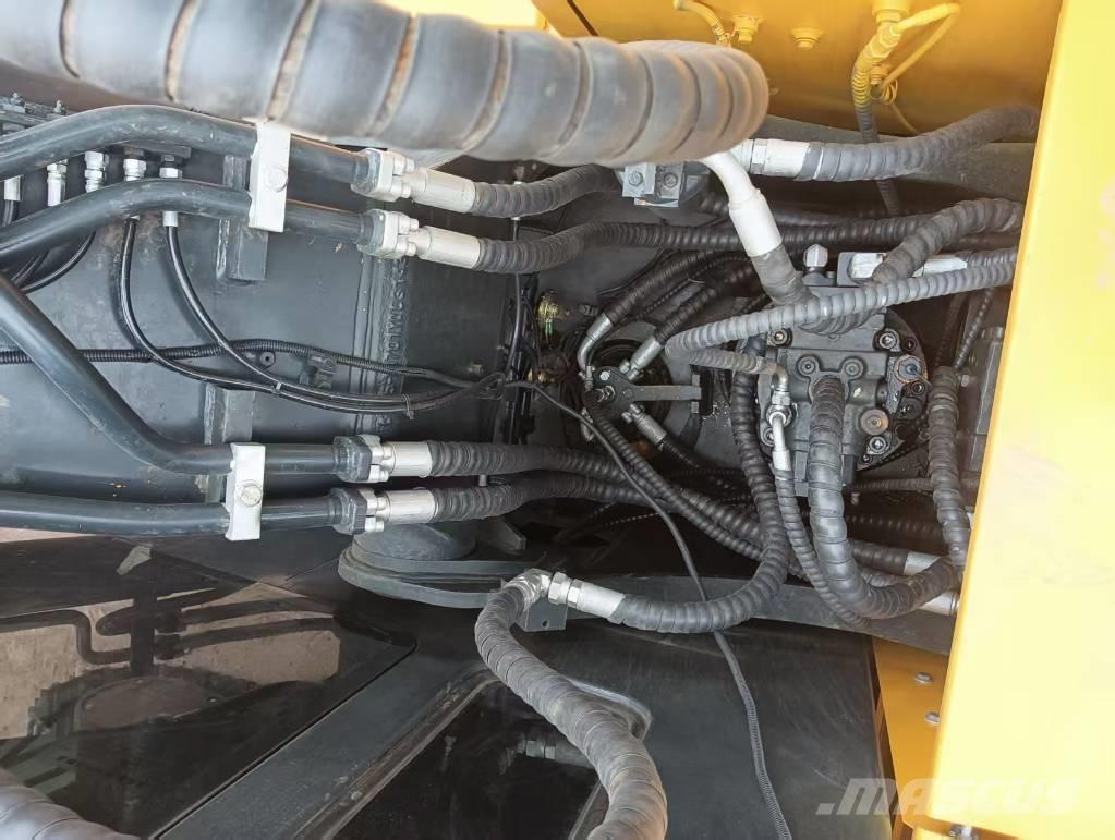 Hyundai 220 LC-9T Crawler excavators