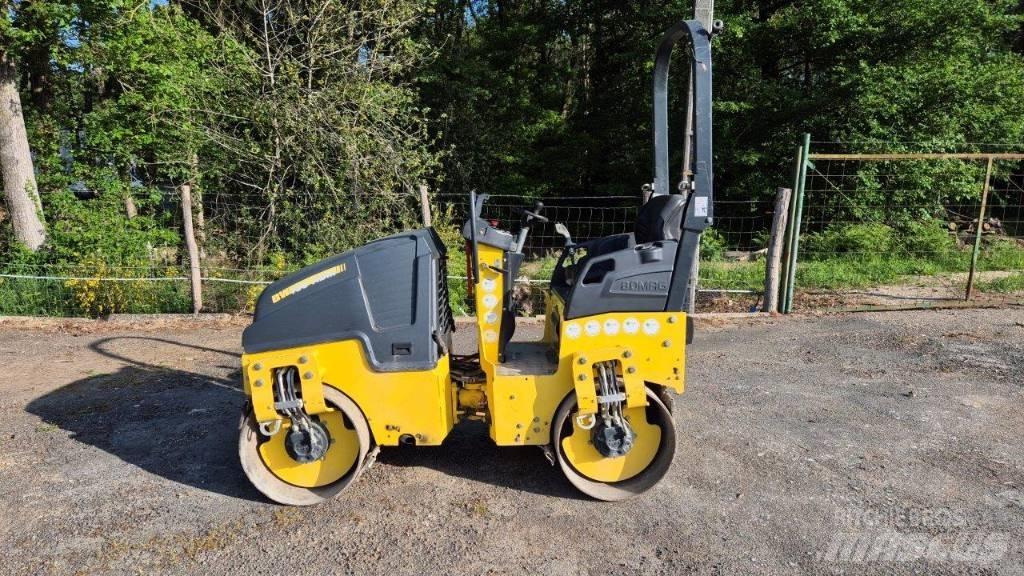 Bomag BW 100 AD M-5 Twin drum rollers
