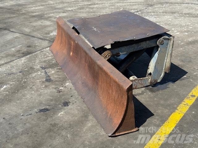 O&K MH PLUS PŁUG Plows