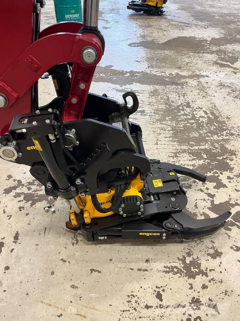 Yanmar B 95 W Wheeled excavators