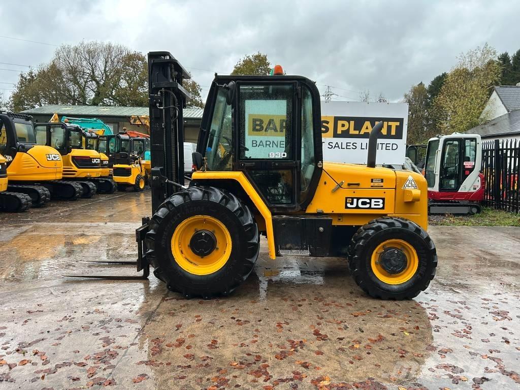 JCB 930 RTFL Rough terrain truck