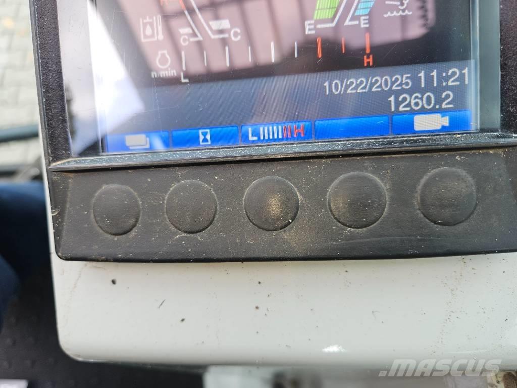 Takeuchi TCR50-2 Tracked dumpers