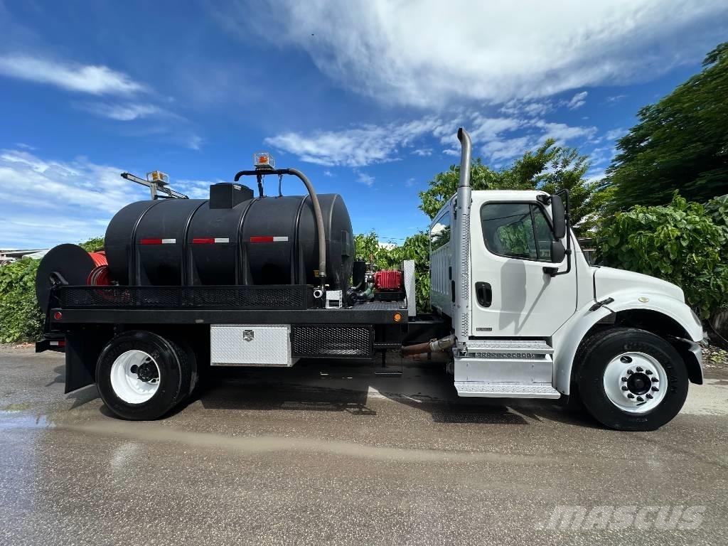 Freightliner M2 Commercial vehicle