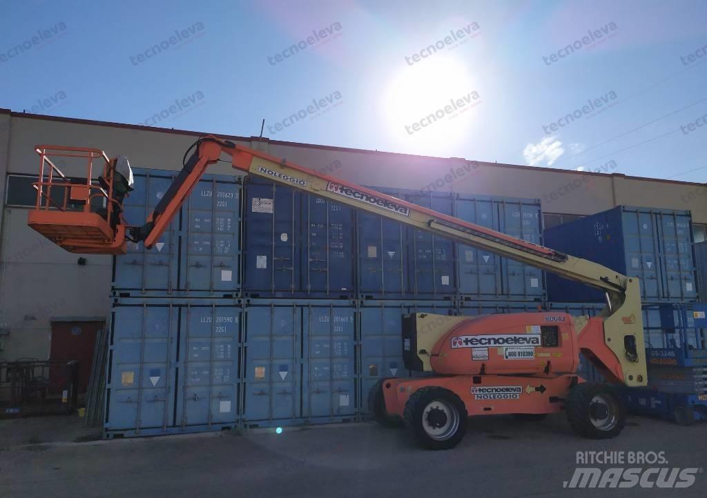 JLG 800 AJ Articulated boom lifts