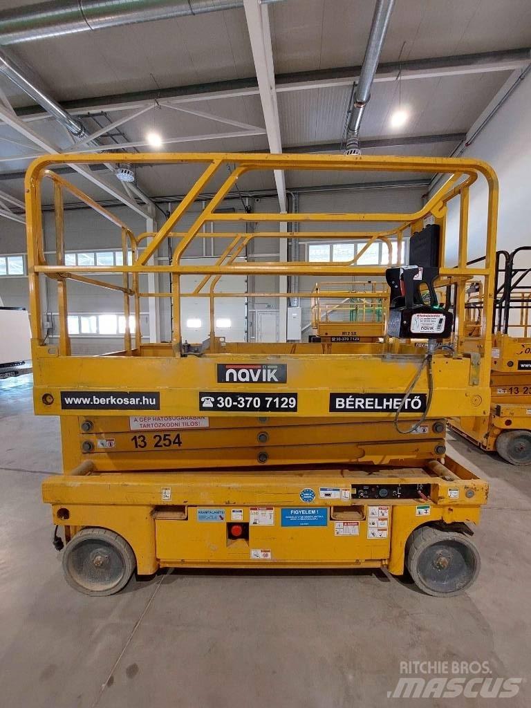 Haulotte Compact 10 Scissor lifts