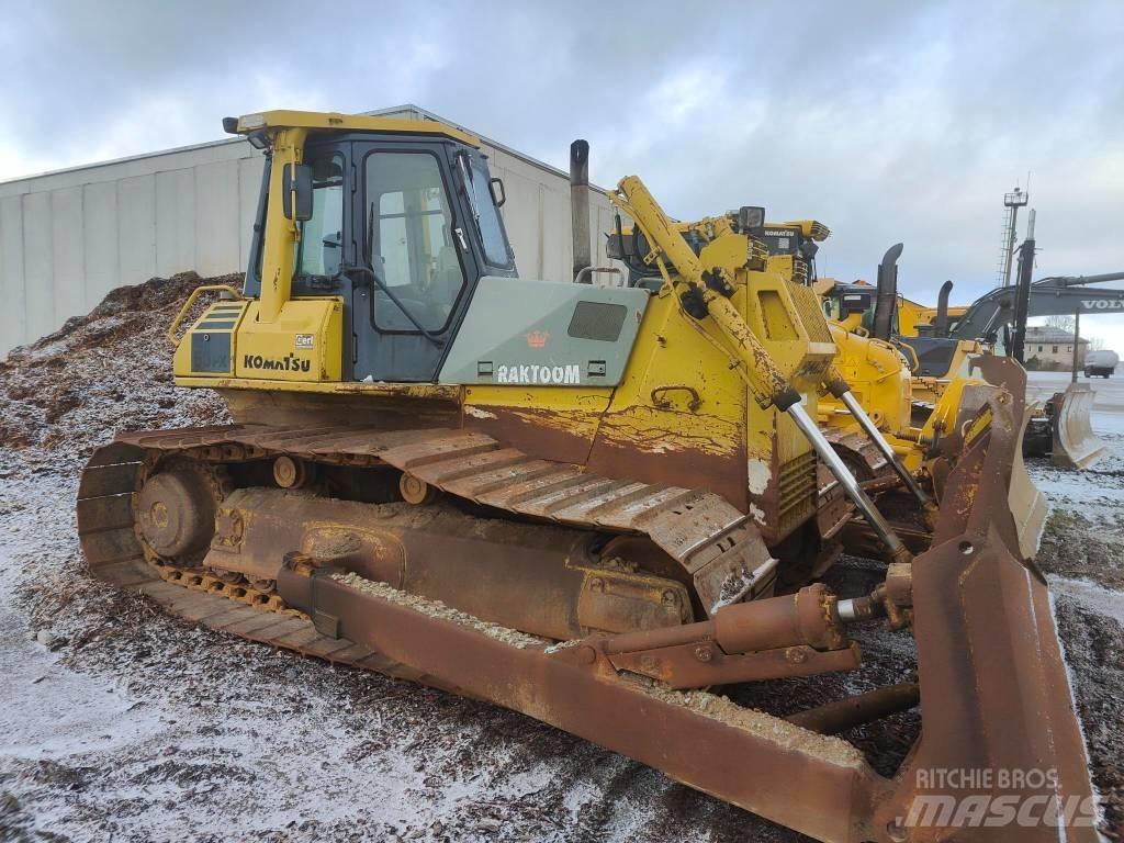 Komatsu D 65 PX-12 Crawler dozers