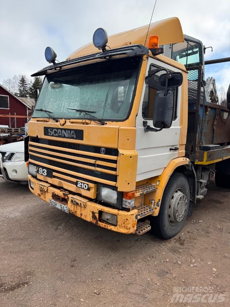 Scania P 82 H Skip bin truck