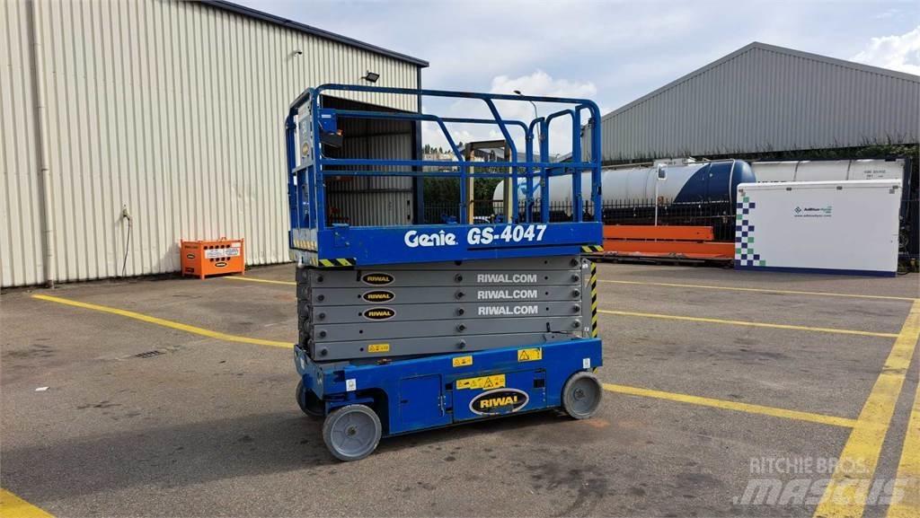Genie GS4047 Scissor lifts