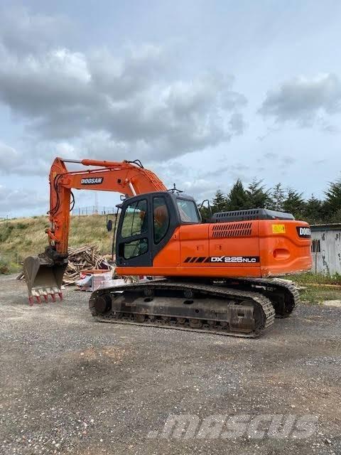 Doosan DX 225 NLC Crawler excavators