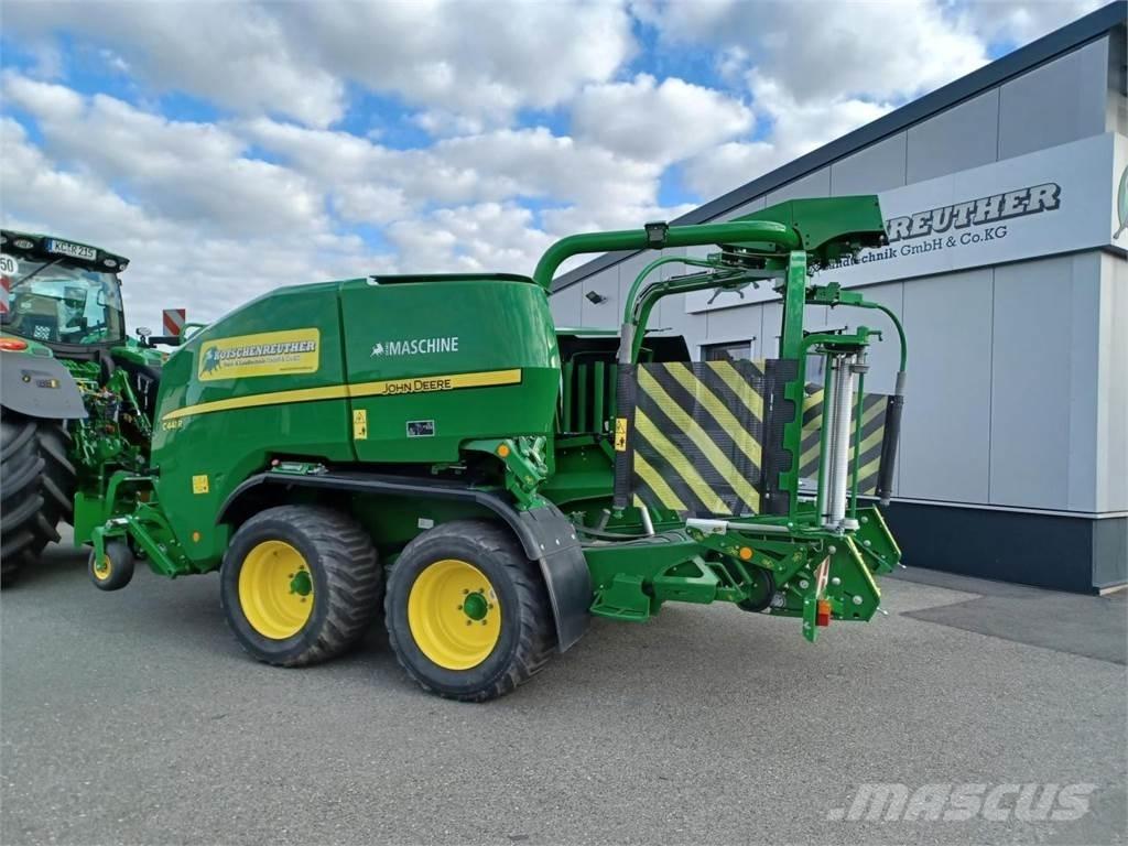 John Deere C441R Round balers