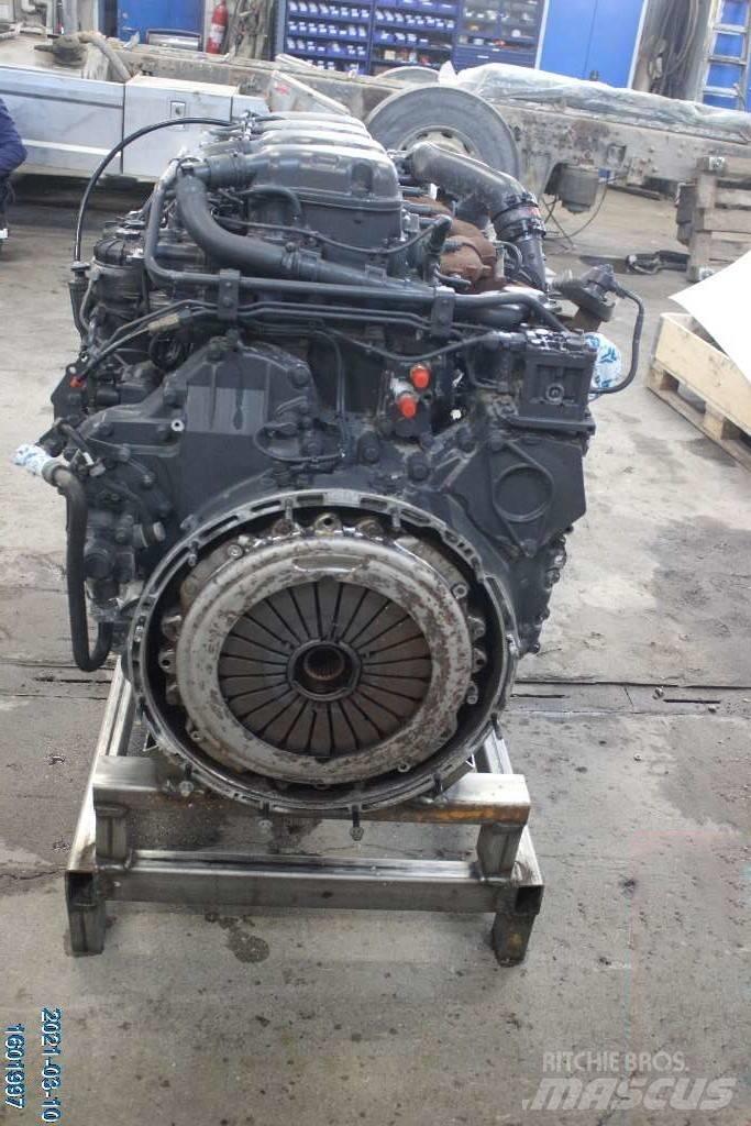 Scania P 320 B Engines