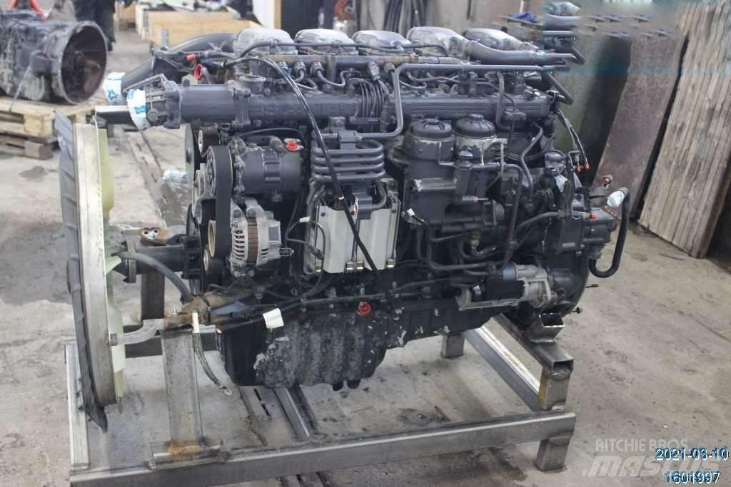 Scania P 320 B Engines