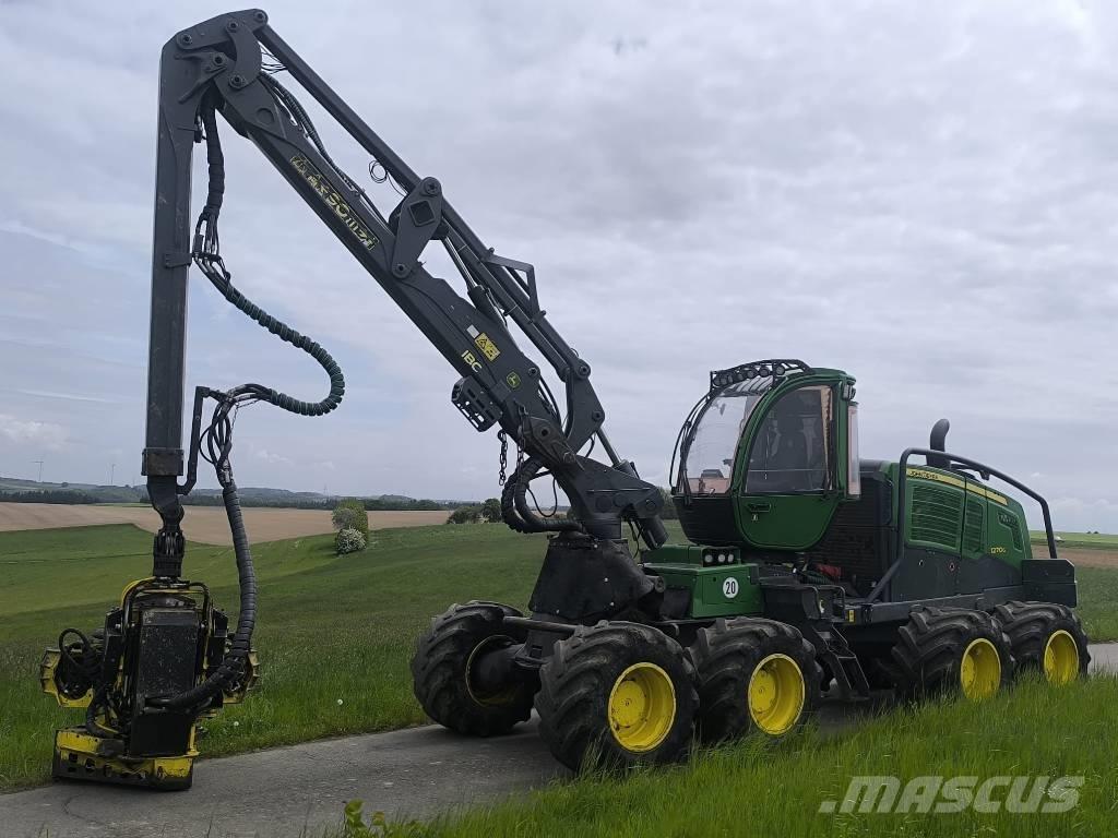 John Deere 1270 G Harvesters
