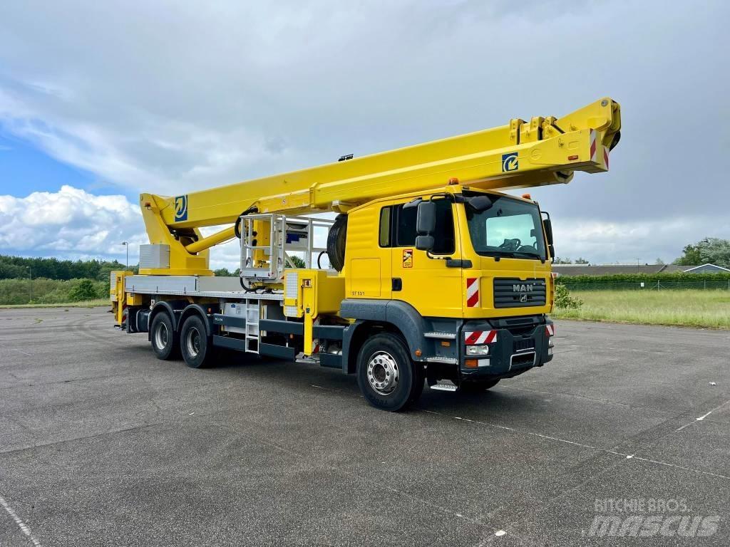 Palfinger WT 530 Truck mounted platforms