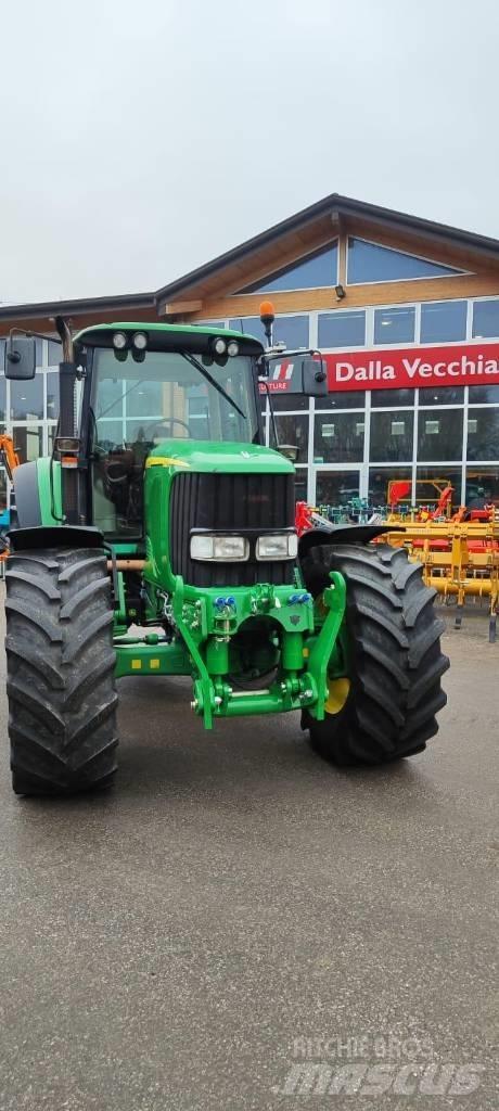 John Deere 6820 Tractors