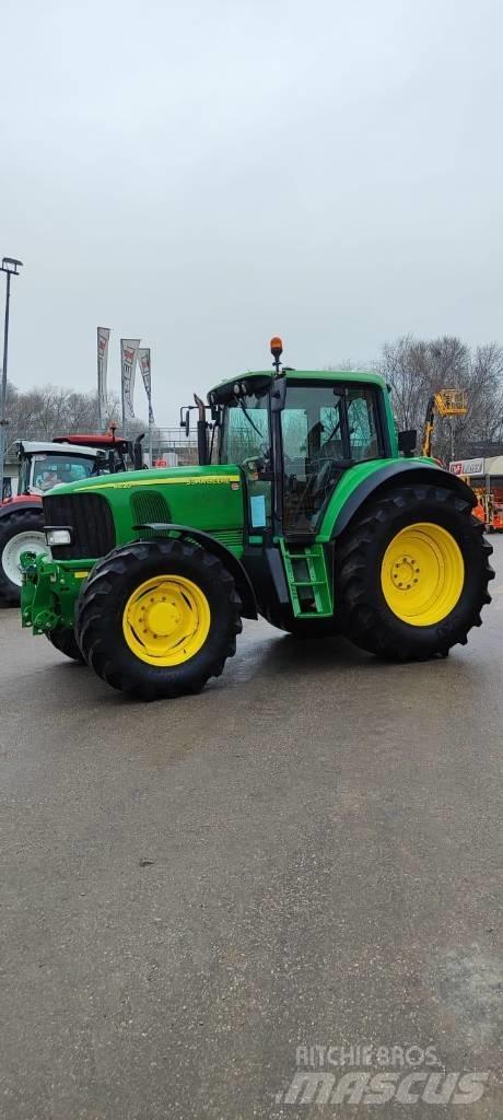 John Deere 6820 Tractors
