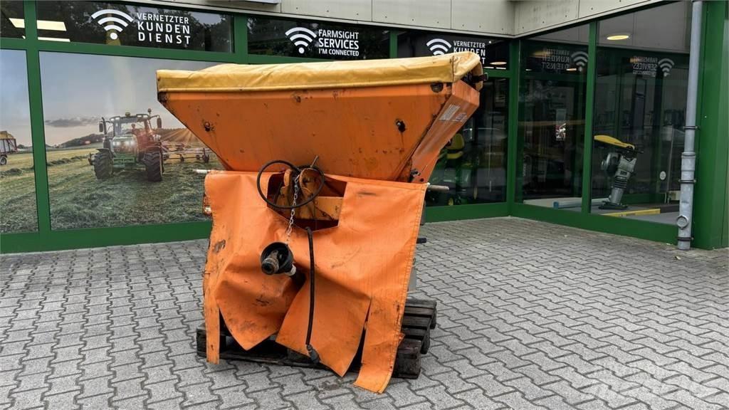 Rauch AXEO 18.1 H Sand and salt spreaders