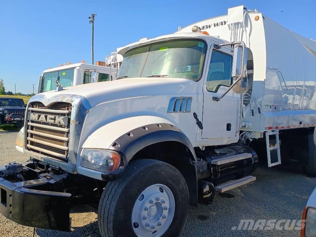Mack GU 713 Waste trucks