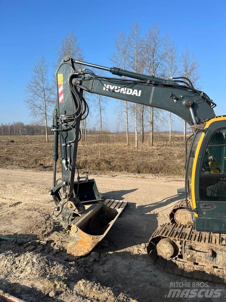 Hyundai HX130ALCR Crawler excavators