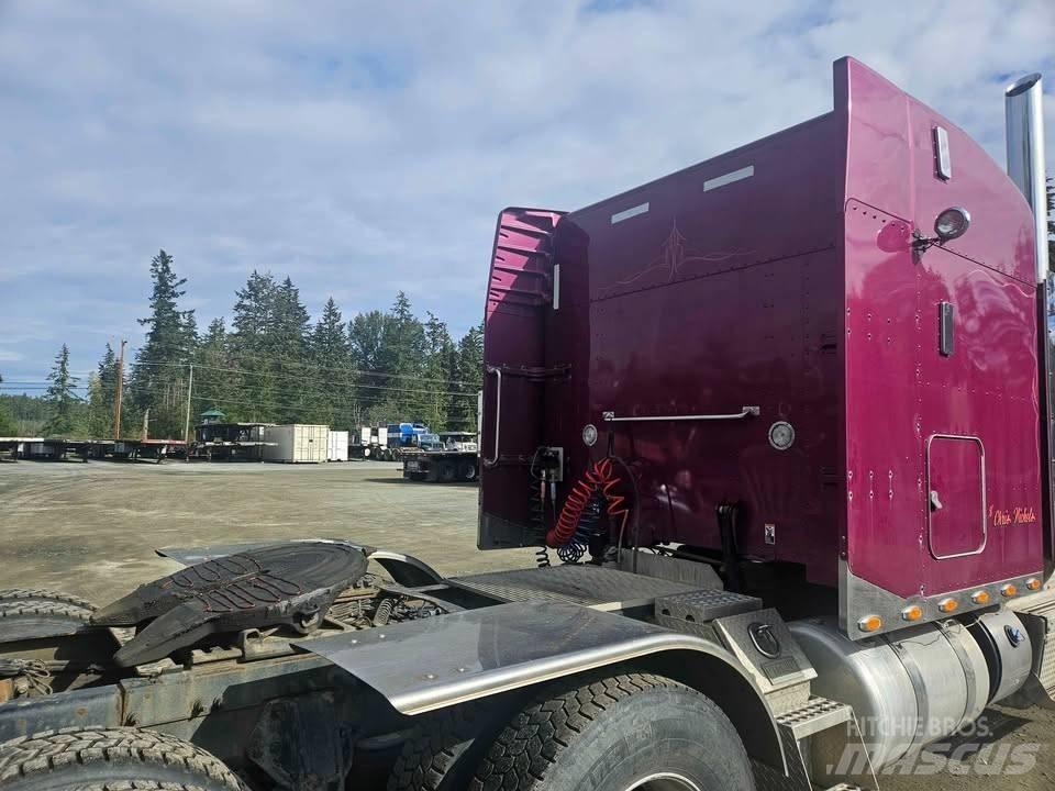 Peterbilt 388 Prime Movers