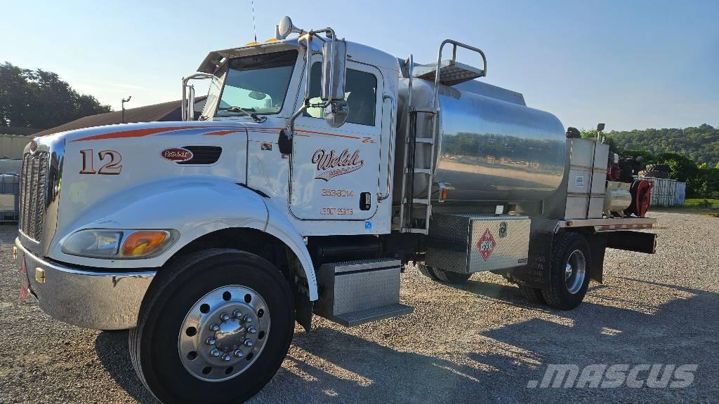 Peterbilt PB335 Tanker trucks