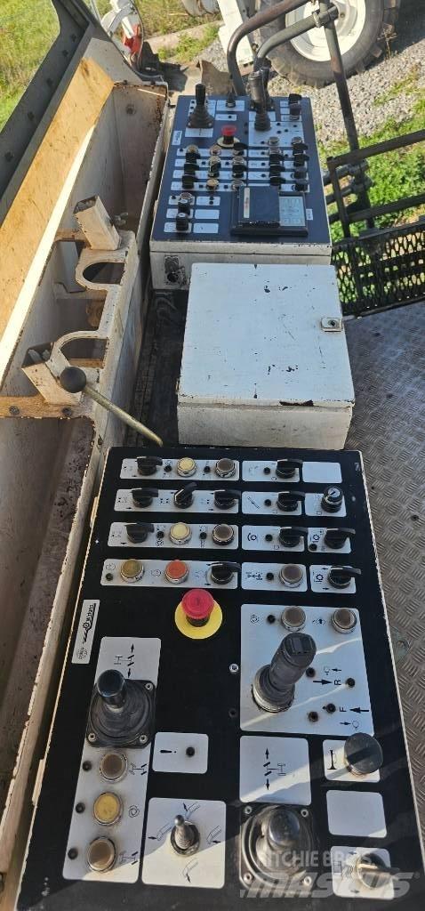 Wirtgen W2000 Asphalt cold milling machines