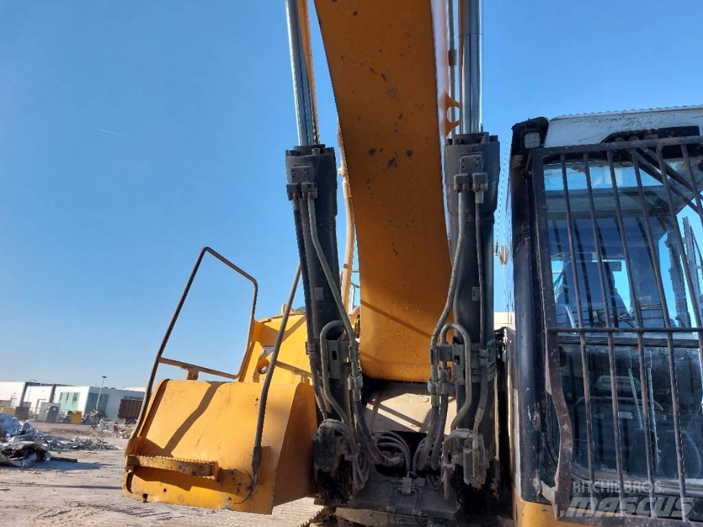 Liebherr R 946 Crawler excavators