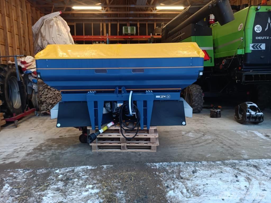 Bogballe M35W Mineral spreaders
