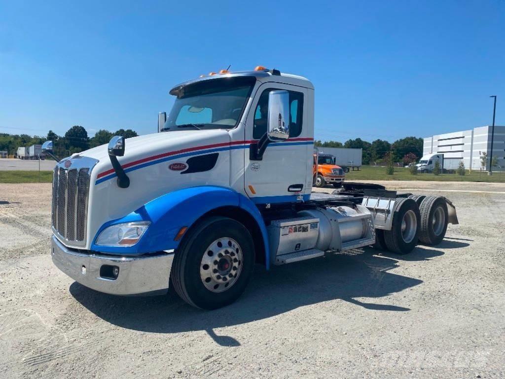 Peterbilt 579 Prime Movers