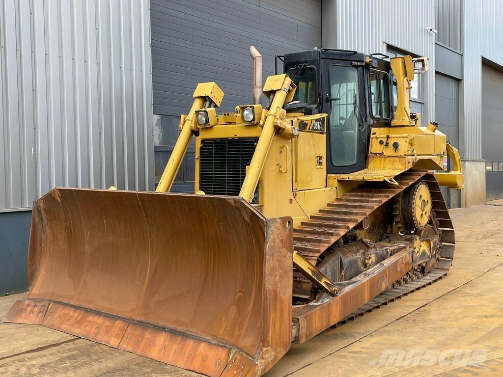 CAT D6T XL Crawler dozers