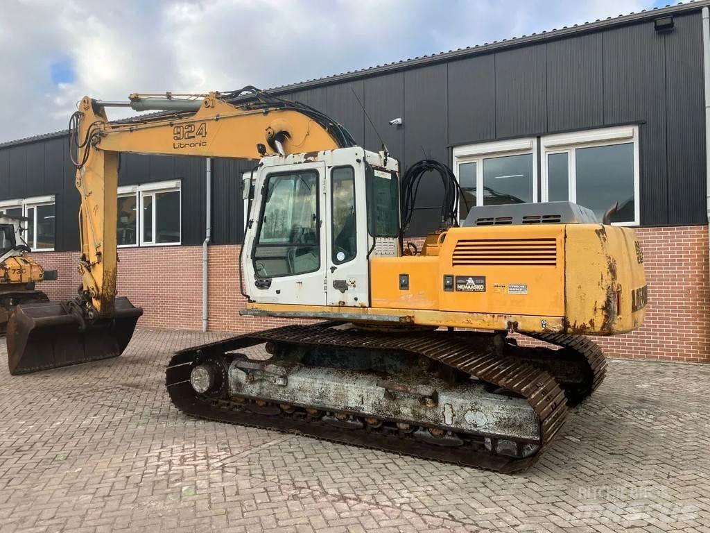 Liebherr 924 Crawler excavators